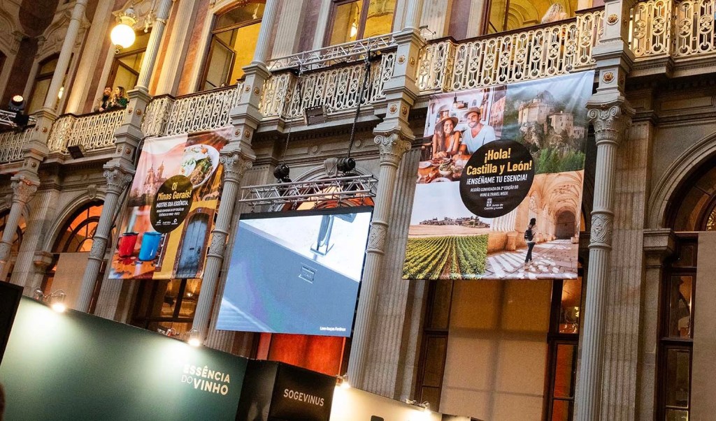 Trabalhos Suspensão MAOS Staff Montagem Eventos