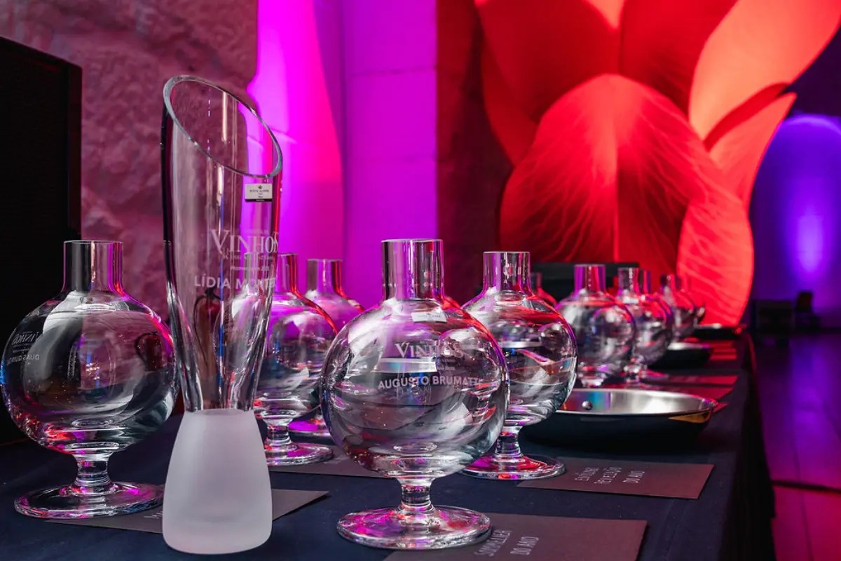 Melhores Ano MAOS Staff Revista Vinhos